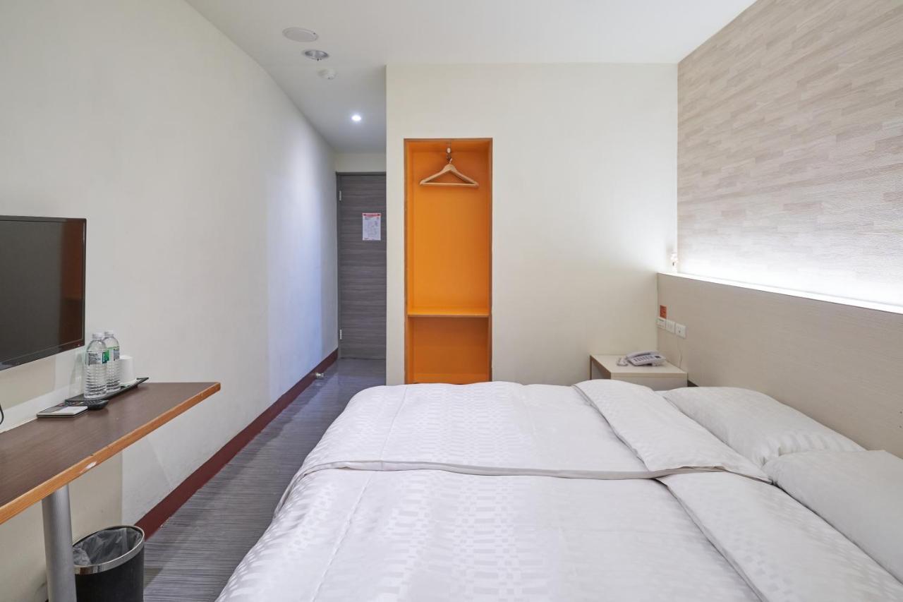 Yung An Business Hotel Dounan Luaran gambar