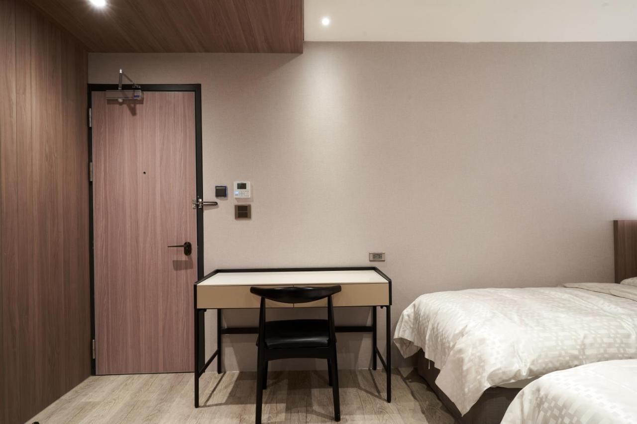 Yung An Business Hotel Dounan Luaran gambar