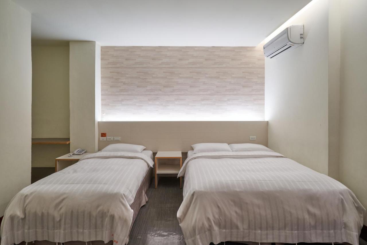 Yung An Business Hotel Dounan Luaran gambar