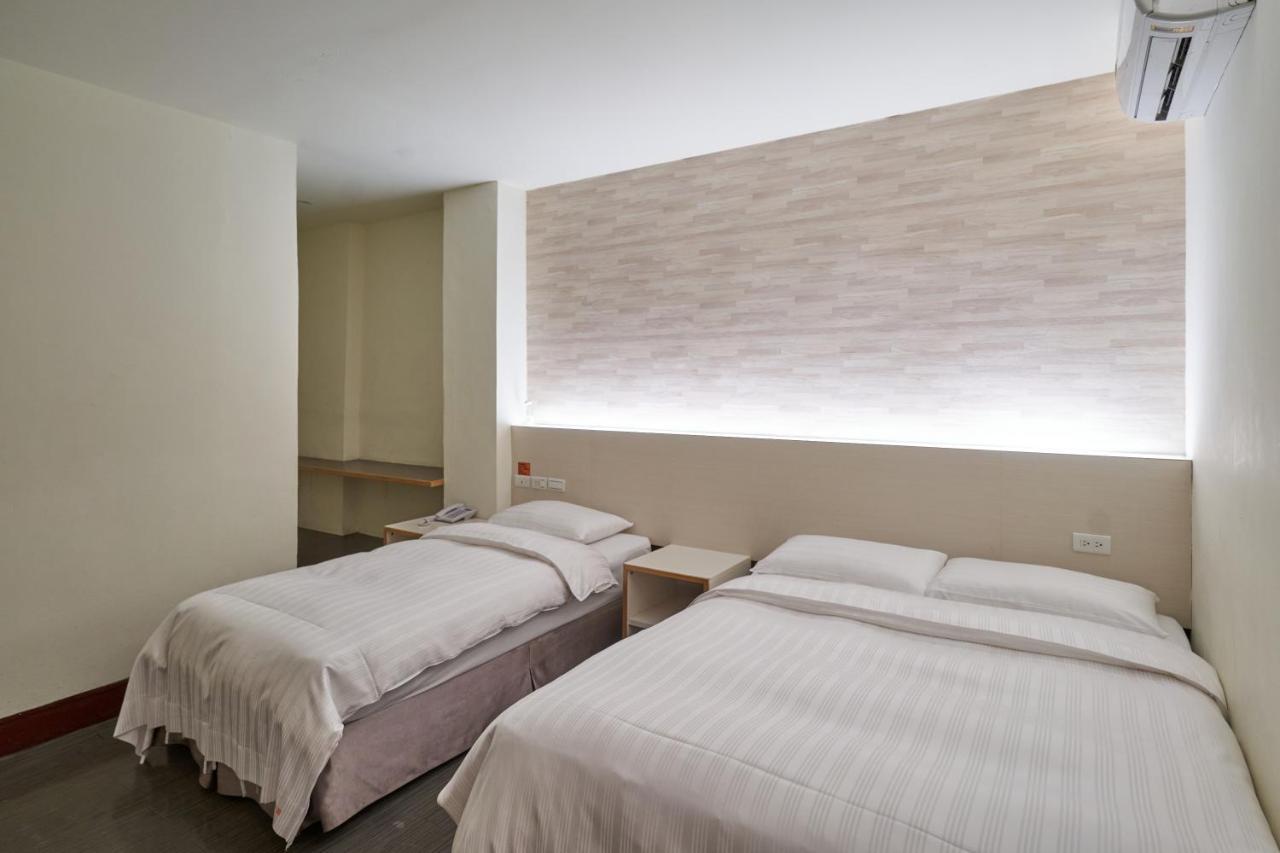 Yung An Business Hotel Dounan Luaran gambar