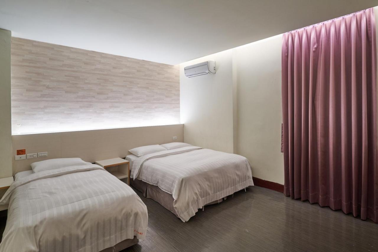 Yung An Business Hotel Dounan Luaran gambar