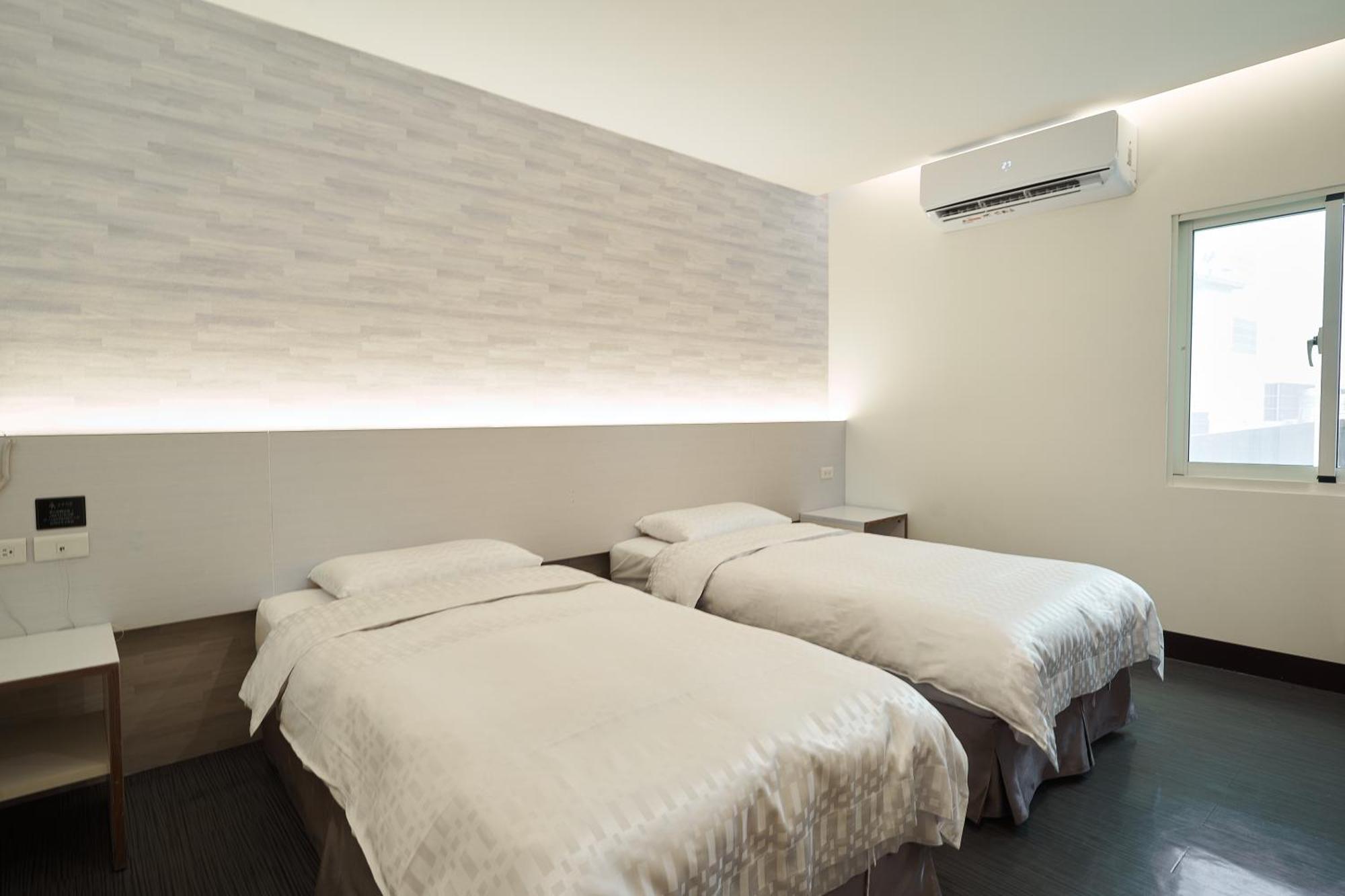 Yung An Business Hotel Dounan Luaran gambar