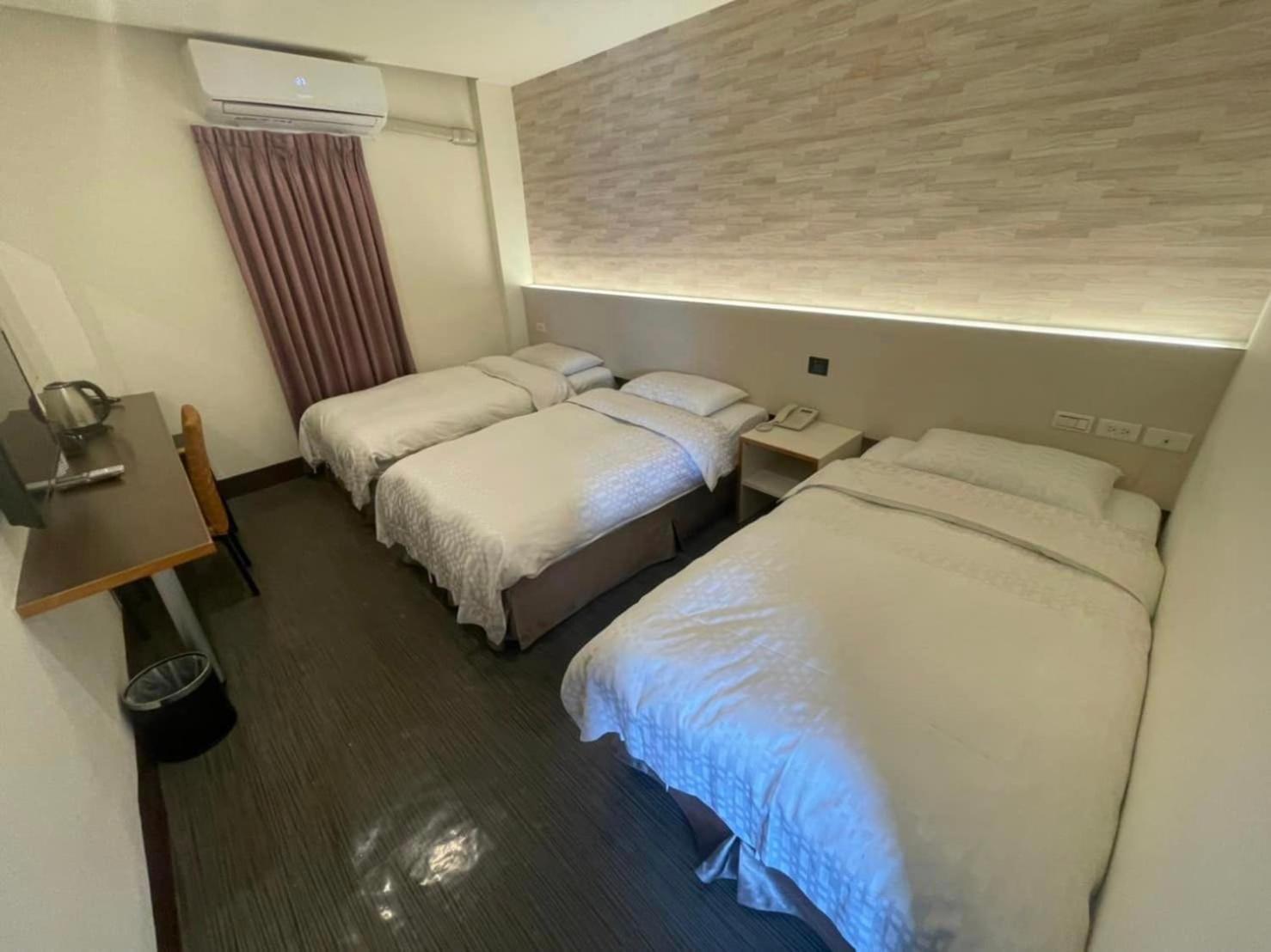 Yung An Business Hotel Dounan Luaran gambar